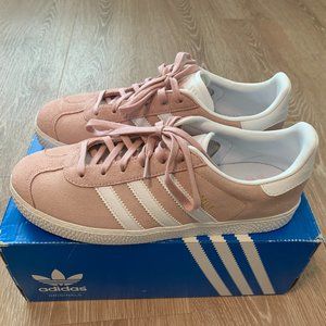 NEW Adidas Gazelle Ice Pink (Unisex Men's Size 6, Women's Size 7)